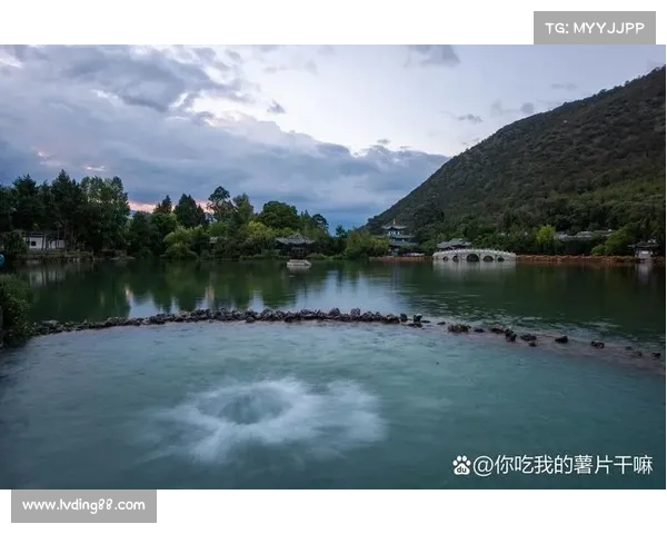 冬日湖畔的诗意时光如何营造温馨与宁静的心灵避风港 冬日湖畔的诗意时光如何营造温馨与宁静的心灵避风港