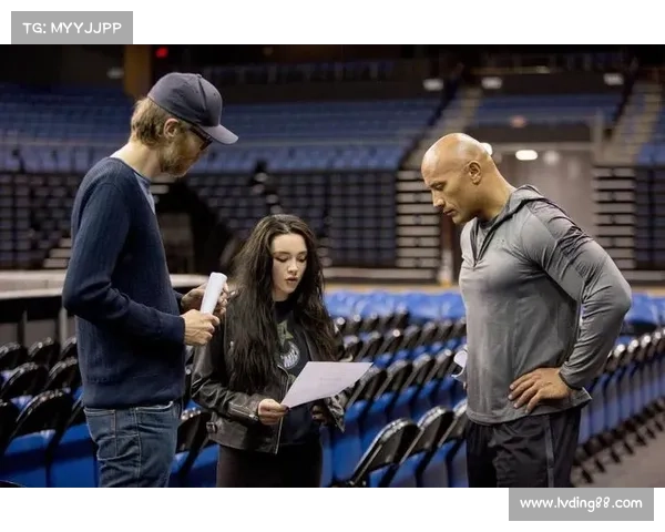 从默默无闻到足坛巨星 揭秘莱万成名背后的艰辛与坚持